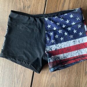 Born Primitive Women’s American Flag Athletic Booty Shorts CrossFit Size Large
